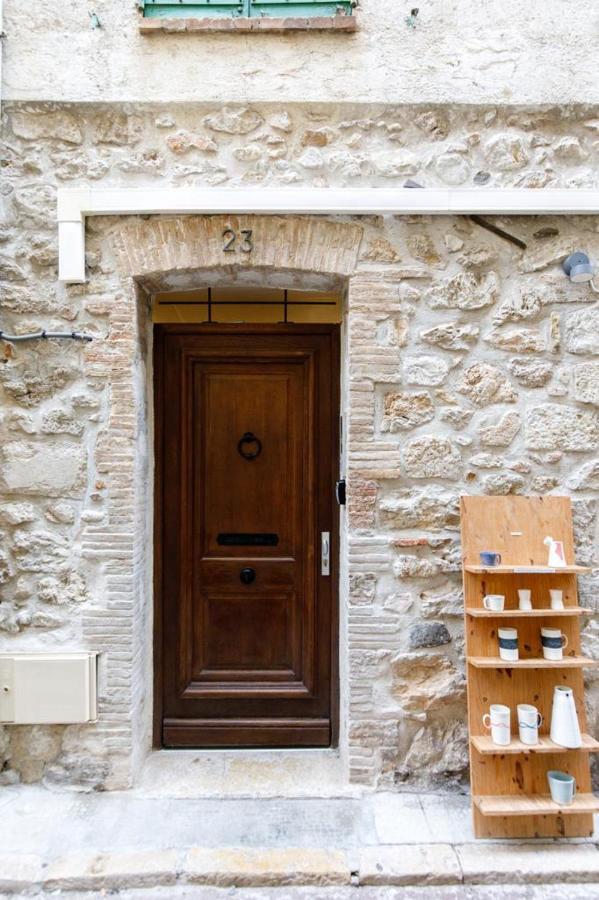 Appartements Climatises - Vieil Antibes Exteriör bild