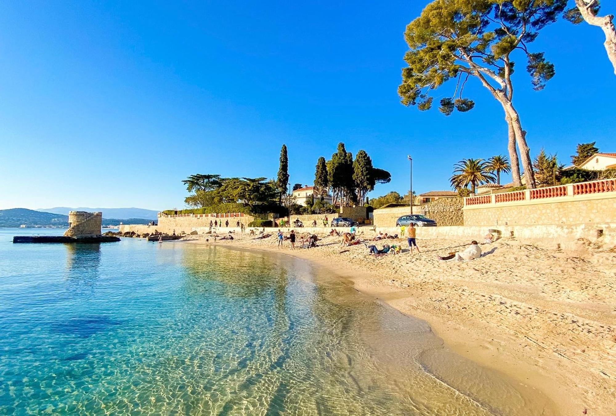Appartements Climatises - Vieil Antibes Exteriör bild